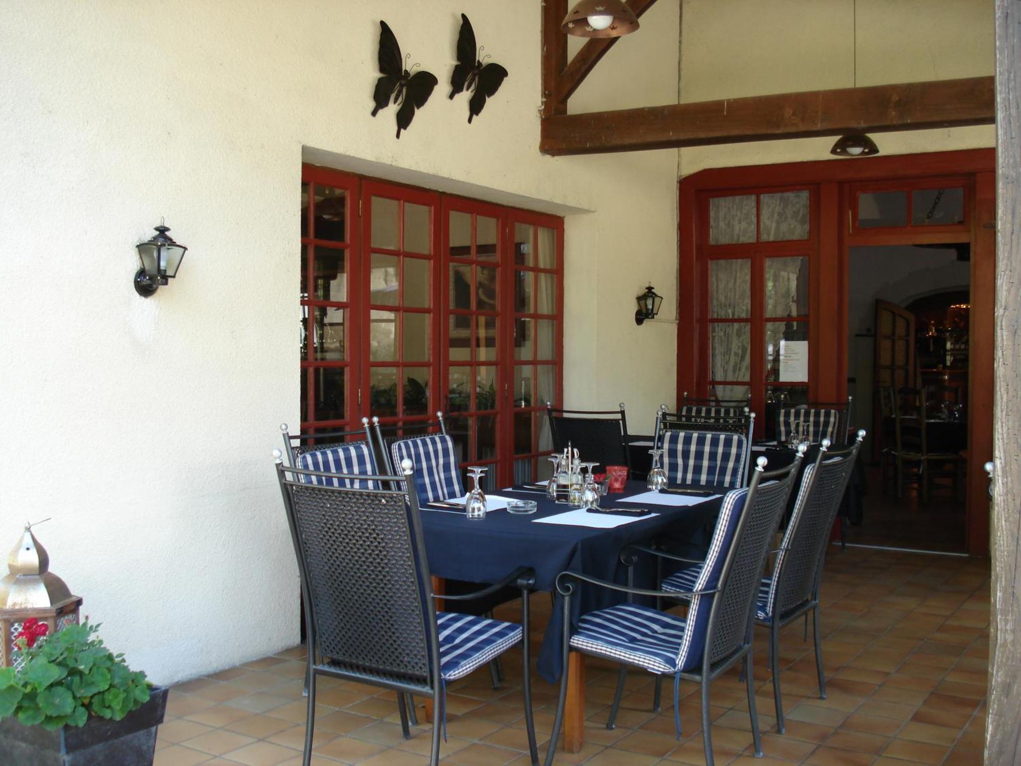 Relais Du Chateau Hotel Saint-Blancard Екстериор снимка