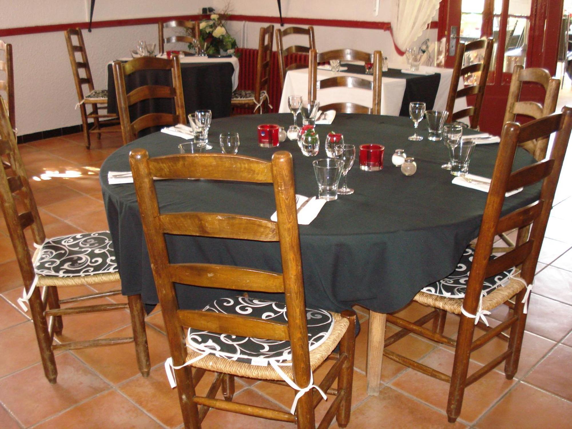 Relais Du Chateau Hotel Saint-Blancard Екстериор снимка