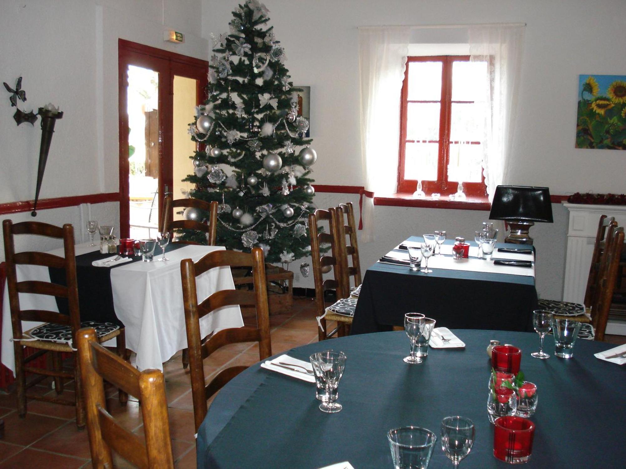 Relais Du Chateau Hotel Saint-Blancard Екстериор снимка