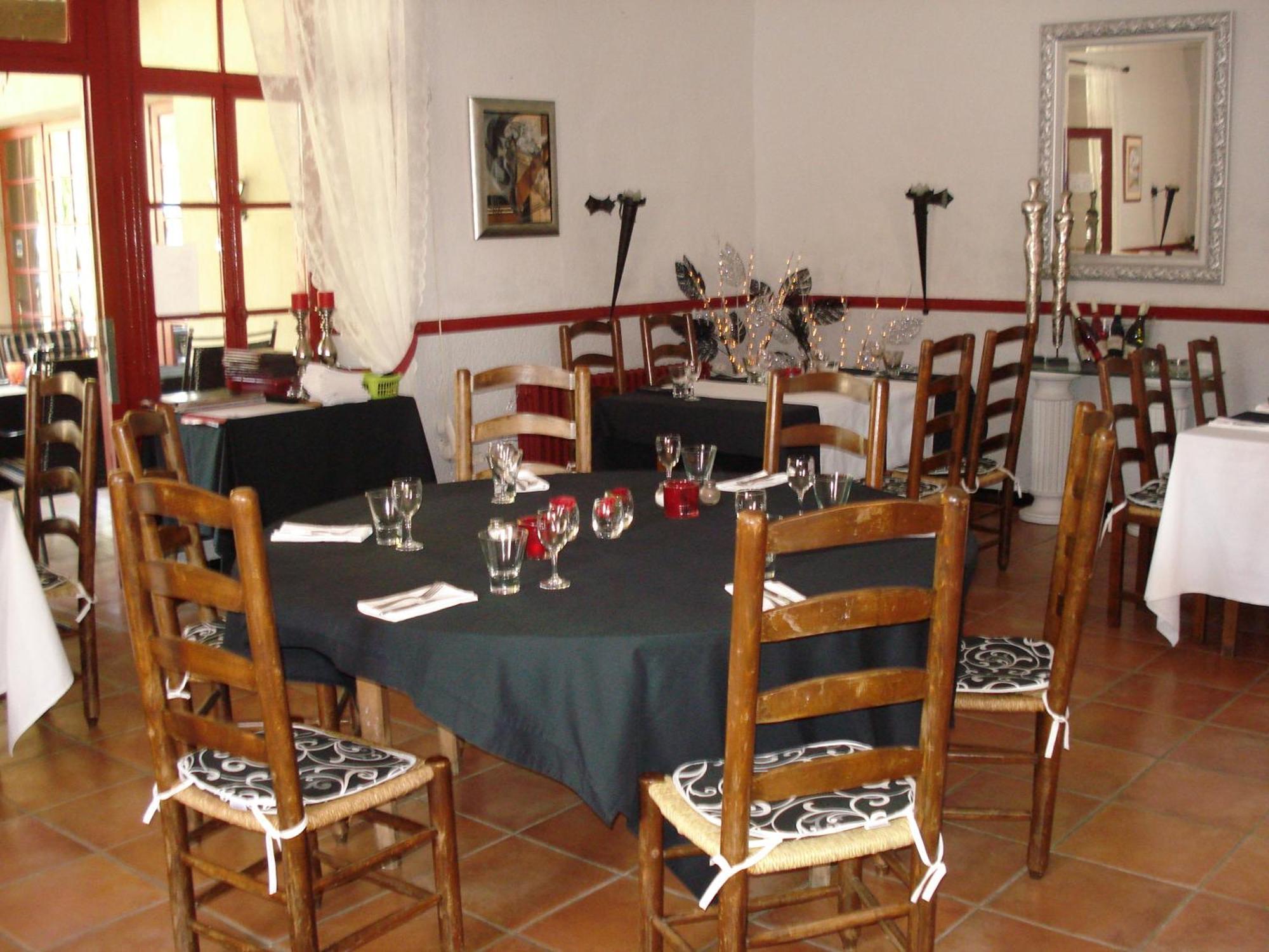 Relais Du Chateau Hotel Saint-Blancard Екстериор снимка