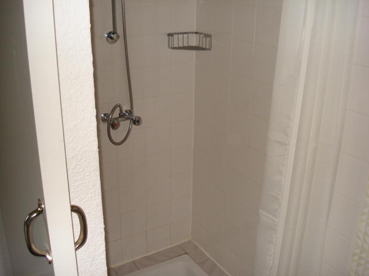 Relais Du Chateau Hotel Saint-Blancard Стая снимка